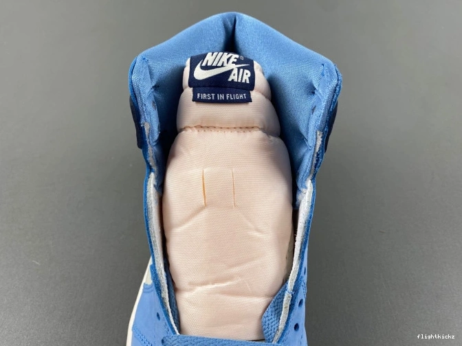 WMNS Air High FD2596-400 in OG First Flight Jordan 1 1014